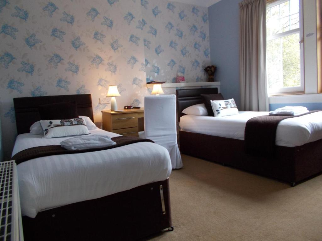 Hotel Tigh Na Cheo Kinlochleven Esterno foto